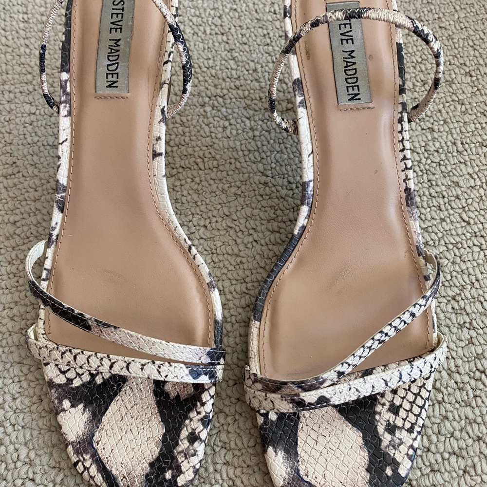 Steve Madden strappy sandals